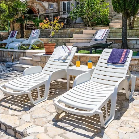 Stunning In With Sauna * Ston