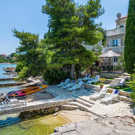 Stunning In With Sauna Casa vacanze Ston