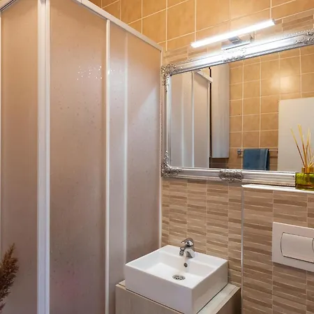 Stunning In With Sauna * Ston