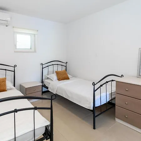 Stunning In With Sauna * Ston