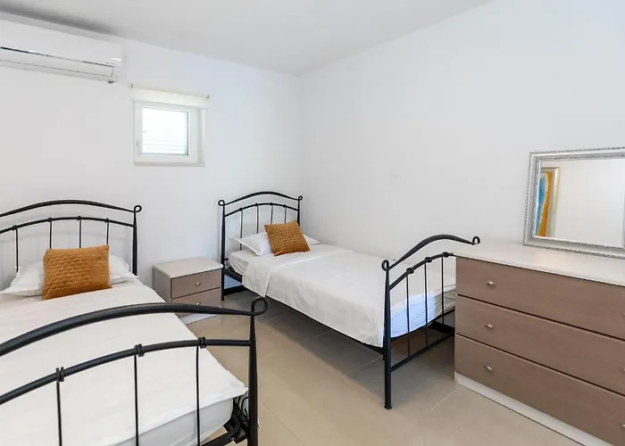 Stunning In With Sauna * Ston